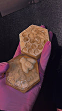 Load image into Gallery viewer, Oatmeal & Honey Bar